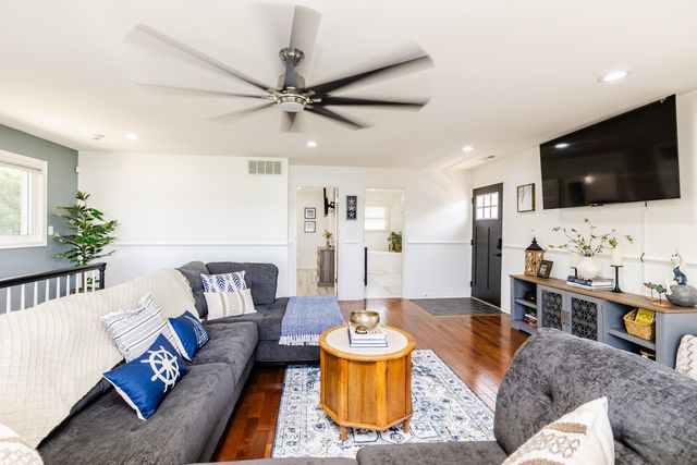 13512 Dewey Street, Cedar Lake, IN 46303