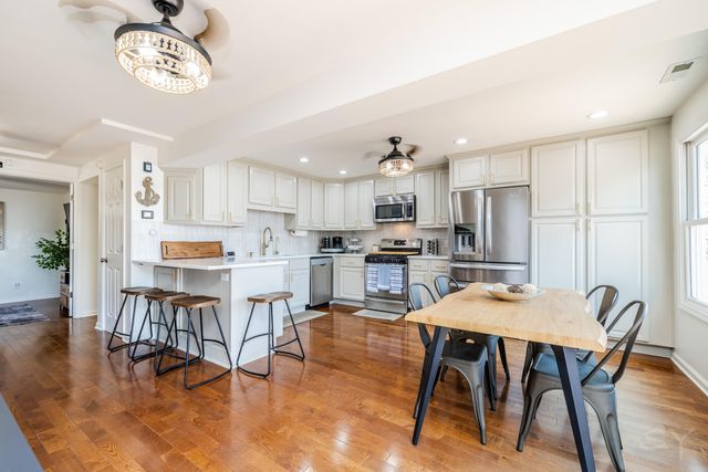 13512 Dewey Street, Cedar Lake, IN 46303