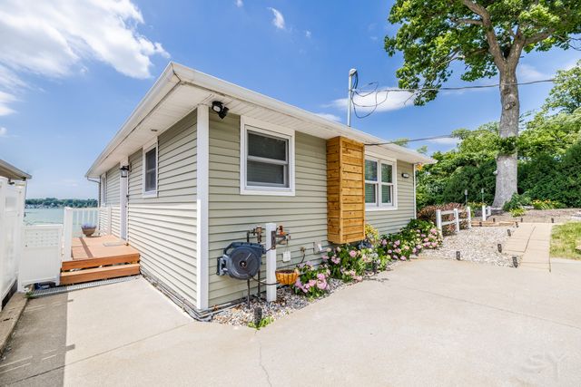 13512 Dewey Street, Cedar Lake, IN 46303