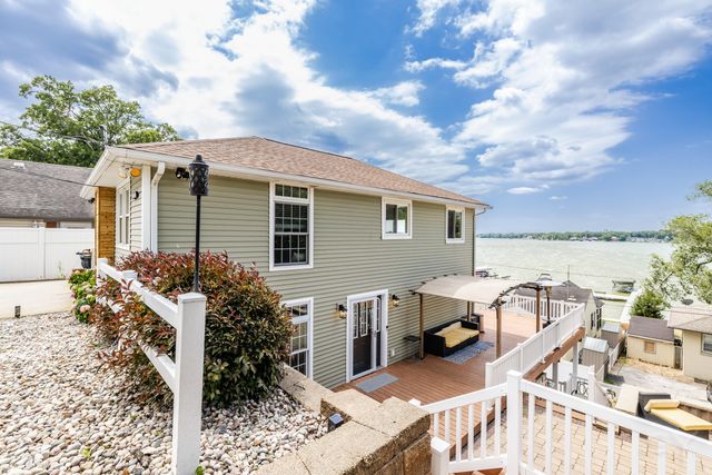 13512 Dewey Street, Cedar Lake, IN 46303