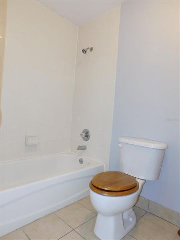 801 NW 3RD AVENUE B, Gainesville, FL 32601