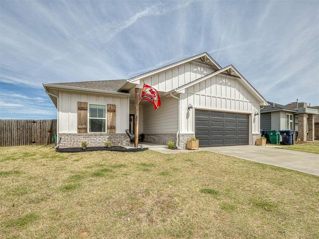 10713 NW 18th Street, Yukon, OK 73099