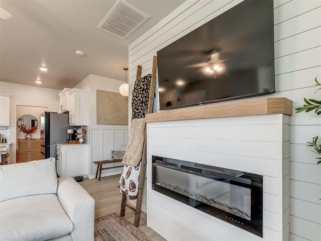 10713 NW 18th Street, Yukon, OK 73099