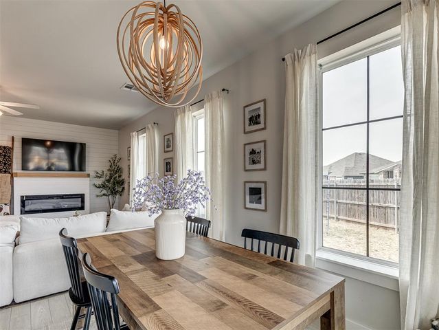 10713 NW 18th Street, Yukon, OK 73099