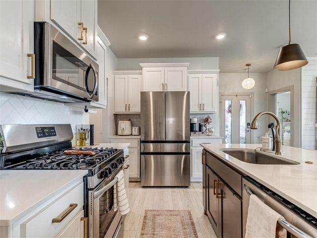 10713 NW 18th Street, Yukon, OK 73099