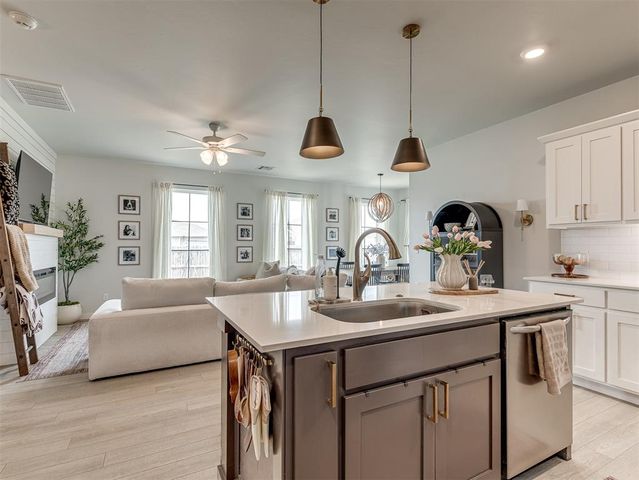 10713 NW 18th Street, Yukon, OK 73099