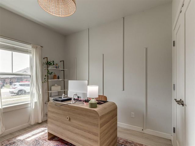 10713 NW 18th Street, Yukon, OK 73099