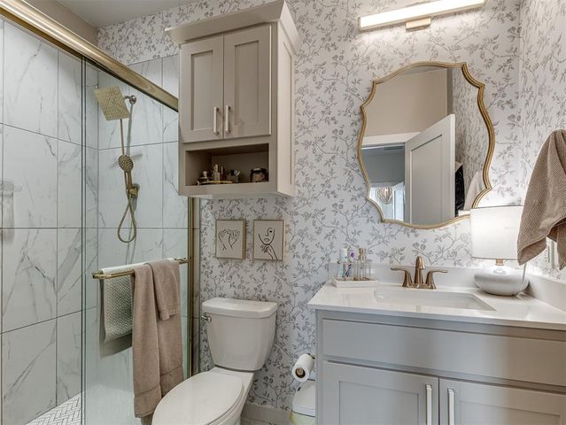 10713 NW 18th Street, Yukon, OK 73099