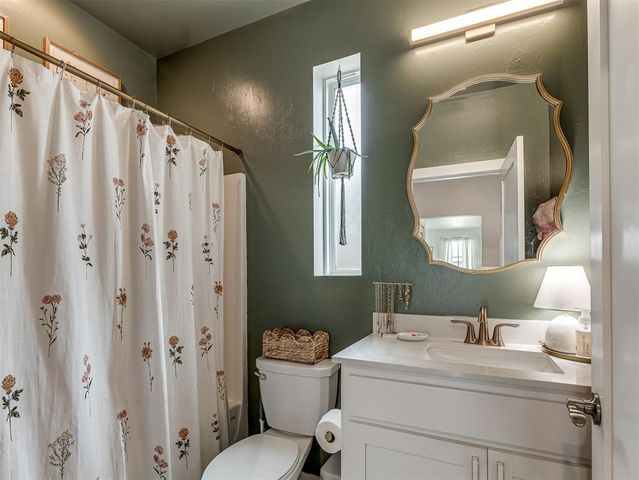 10713 NW 18th Street, Yukon, OK 73099