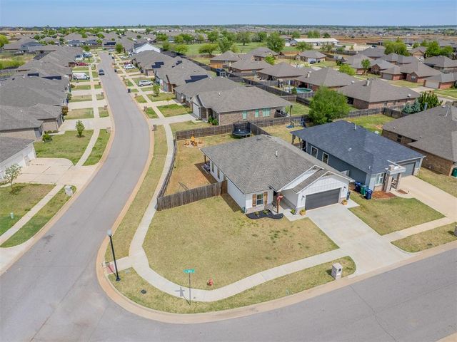 10713 NW 18th Street, Yukon, OK 73099