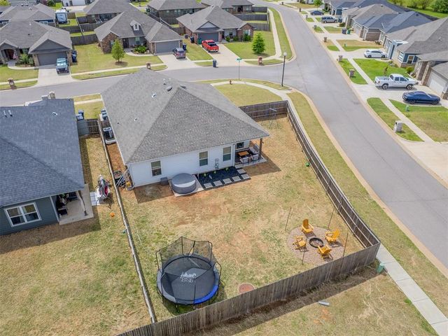 10713 NW 18th Street, Yukon, OK 73099