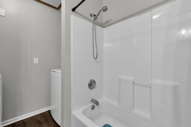 185 Groveport Pike, 1B, Canal Winchester, OH 43110