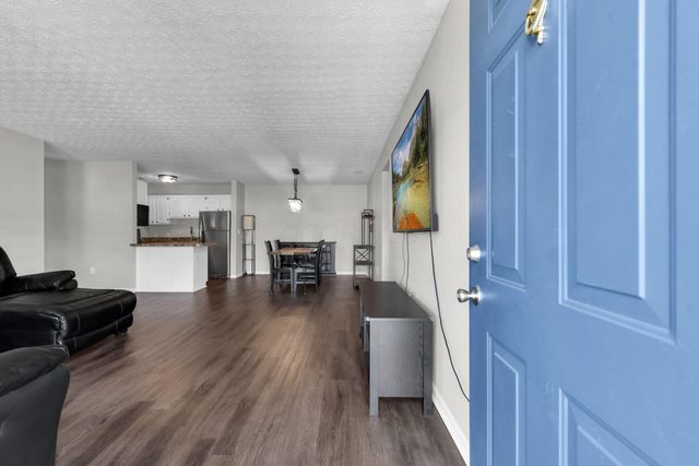 185 Groveport Pike, 1B, Canal Winchester, OH 43110