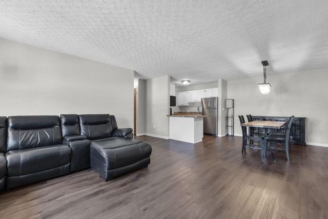 185 Groveport Pike, 1B, Canal Winchester, OH 43110