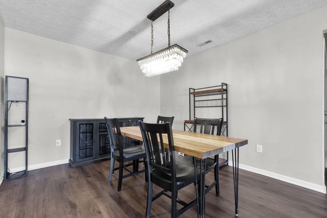 185 Groveport Pike, 1B, Canal Winchester, OH 43110