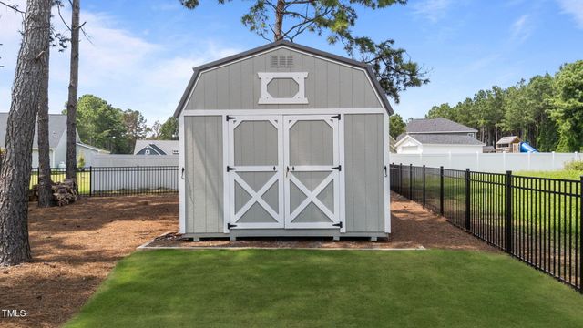 76 Shadybrook Drive, Benson, NC 27504