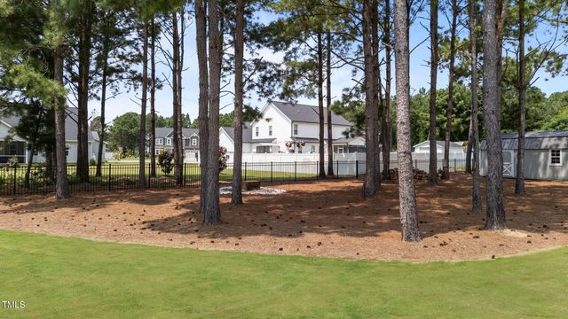 76 Shadybrook Drive, Benson, NC 27504