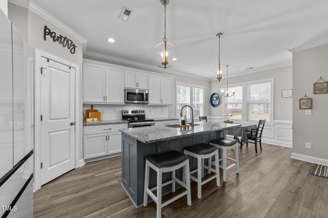 76 Shadybrook Drive, Benson, NC 27504