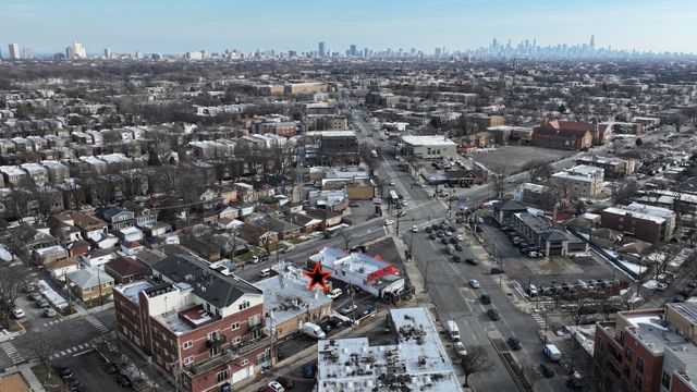 5737 N Lincoln Avenue, Chicago, IL 60659