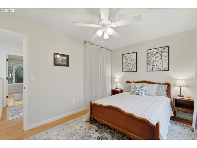 28740 Sw PARKWAY Ave D2, Wilsonville, OR 97070