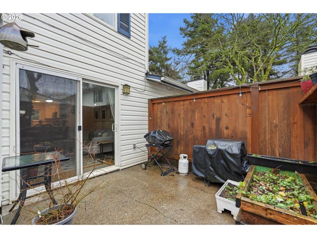 28740 Sw PARKWAY Ave D2, Wilsonville, OR 97070