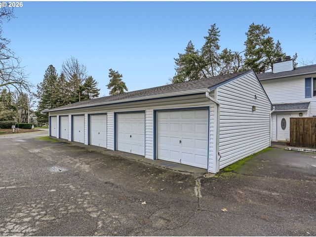 28740 Sw PARKWAY Ave D2, Wilsonville, OR 97070