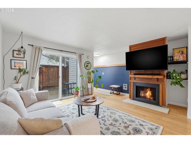 28740 Sw PARKWAY Ave D2, Wilsonville, OR 97070