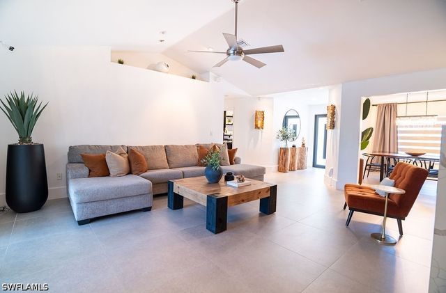 19 NW 13th PL, Cape Coral, FL 33993