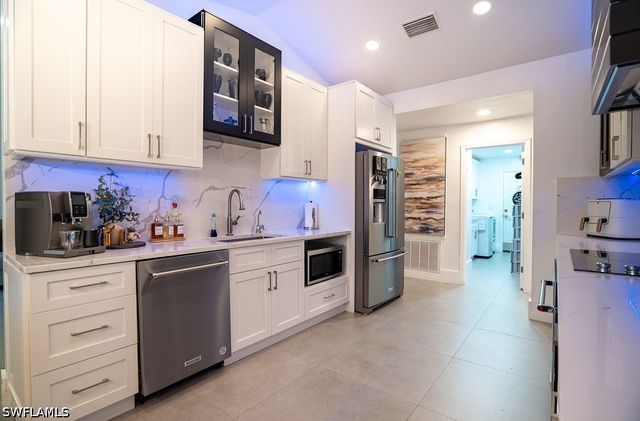 19 NW 13th PL, Cape Coral, FL 33993