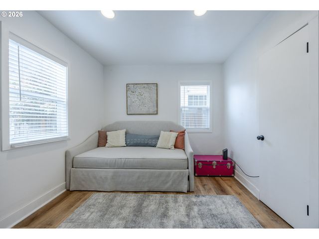 1362 W 11TH Ave, Eugene, OR 97402