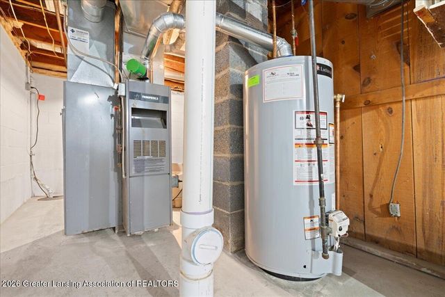 3423 Upton Road, Lansing, MI 48917