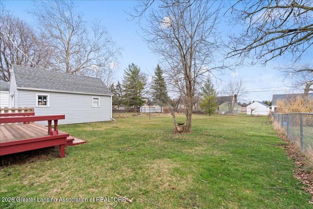 3423 Upton Road, Lansing, MI 48917