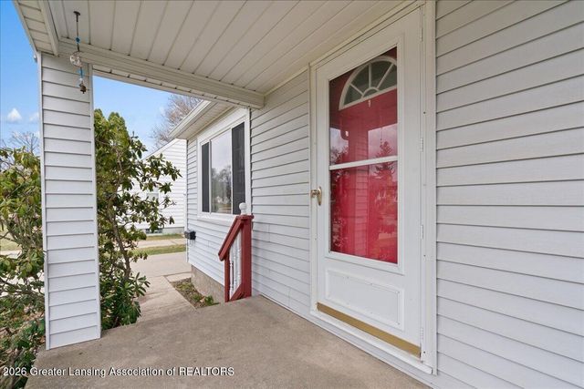 3423 Upton Road, Lansing, MI 48917