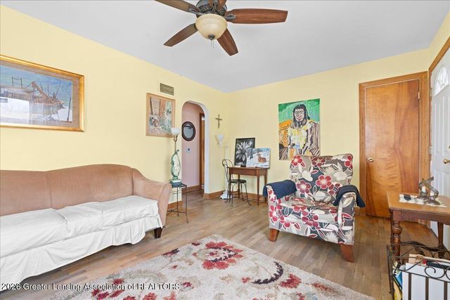 3423 Upton Road, Lansing, MI 48917