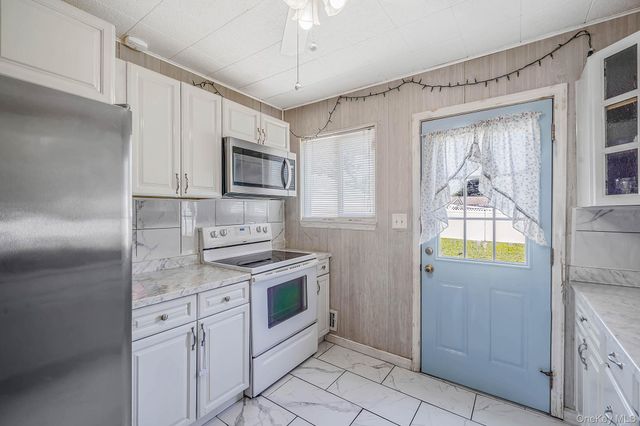 2803 Eagle Avenue, Medford, NY 11763