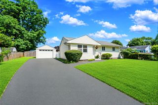 2803 Eagle Avenue, Medford, NY 11763