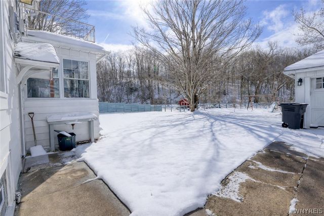 15 3rd Avenue, Franklinville, NY 14737