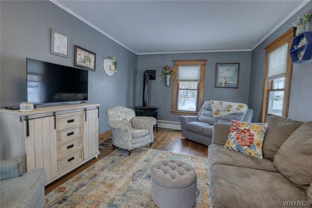 15 3rd Avenue, Franklinville, NY 14737