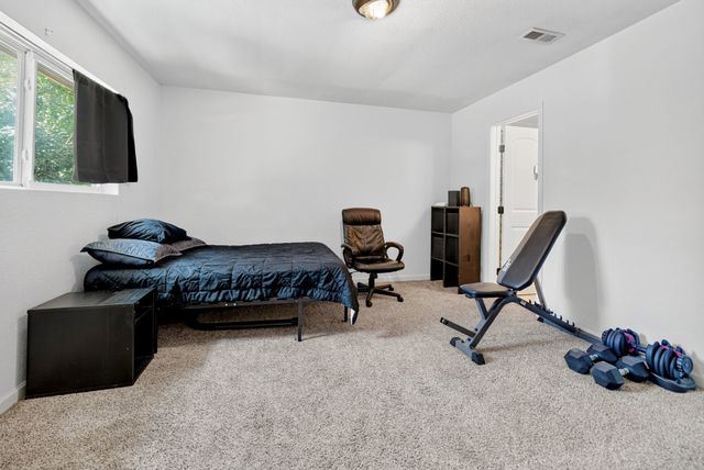 955 Ashwood Drive, Lewisville, TX 75067