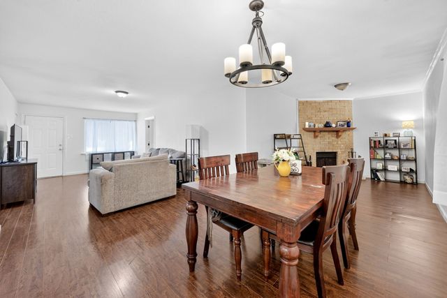 955 Ashwood Drive, Lewisville, TX 75067