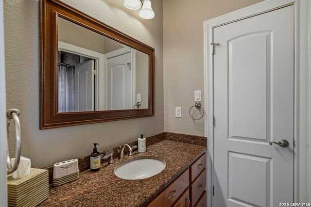 101 SHADY RIDGE DR, Boerne, TX 78006