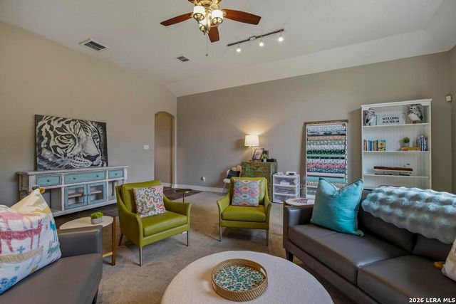 101 SHADY RIDGE DR, Boerne, TX 78006
