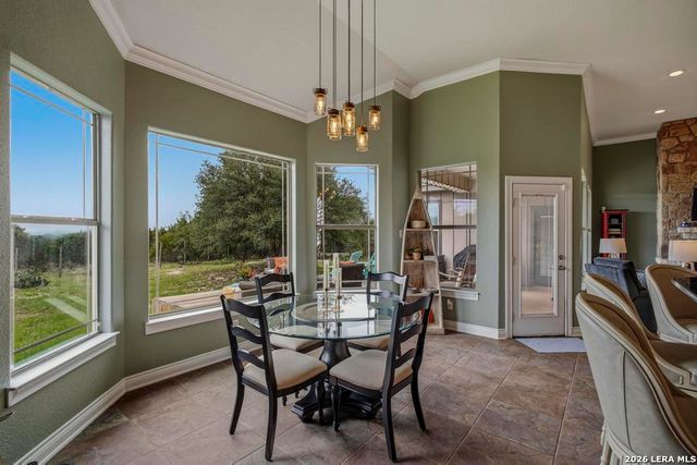 101 SHADY RIDGE DR, Boerne, TX 78006