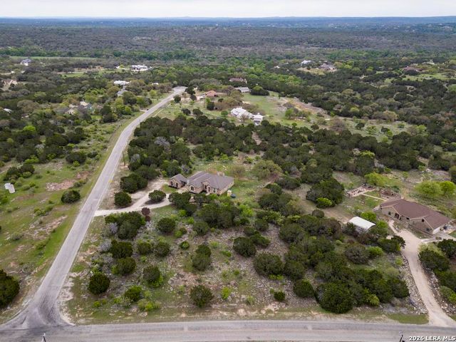 101 SHADY RIDGE DR, Boerne, TX 78006