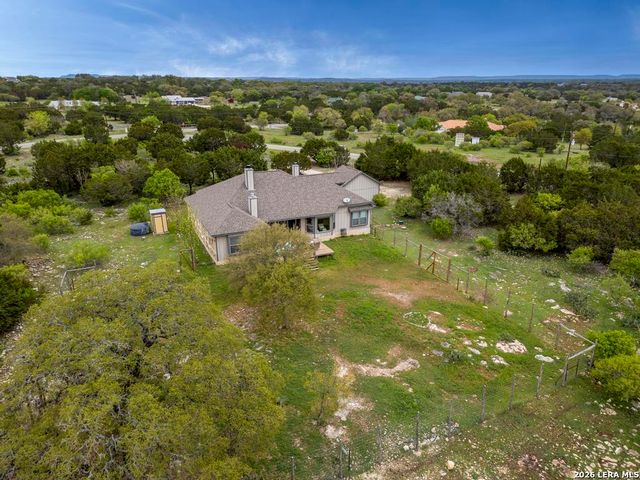 101 SHADY RIDGE DR, Boerne, TX 78006