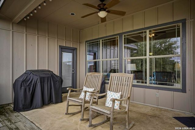 101 SHADY RIDGE DR, Boerne, TX 78006