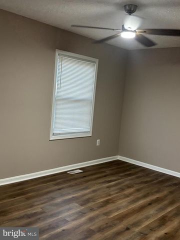 2121 N ANVIL LN, Temple Hills, MD 20748