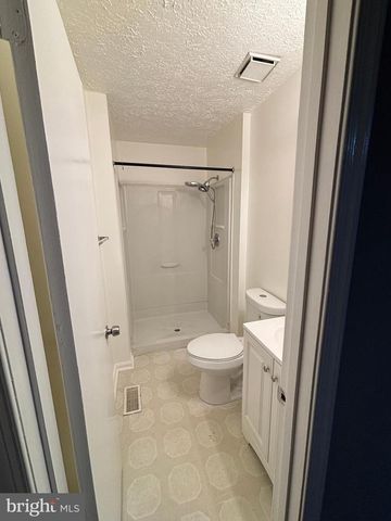 2121 N ANVIL LN, Temple Hills, MD 20748