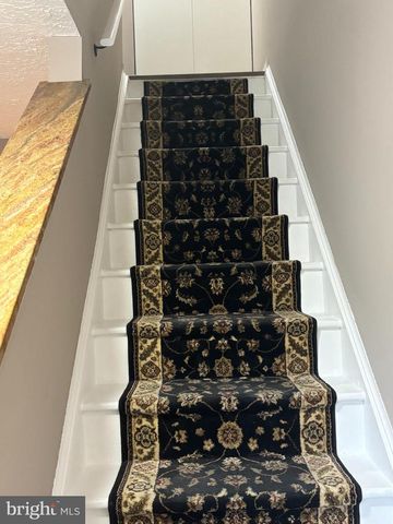 2121 N ANVIL LN, Temple Hills, MD 20748