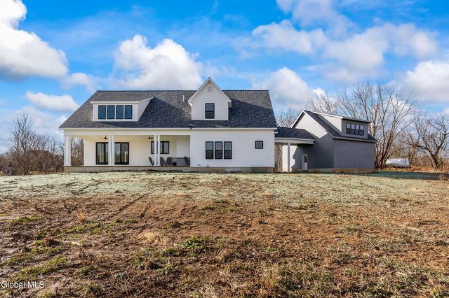 811 Walden's Pond Road, Guilderland, NY 12203